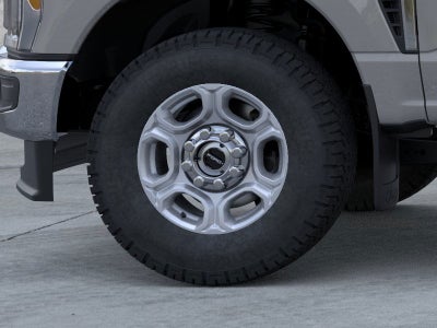 2026 Ford Super Duty F-350® XLT