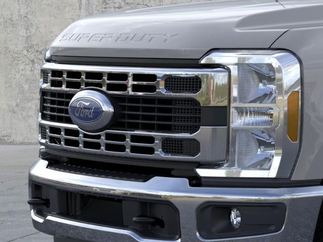 2026 Ford Super Duty F-350® XLT